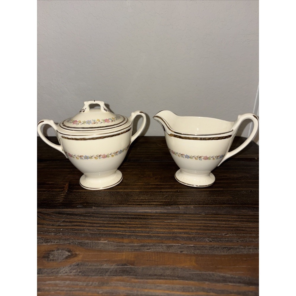 Homer Laughlin Georgian Eggshell Sugar Bowl & Creamer